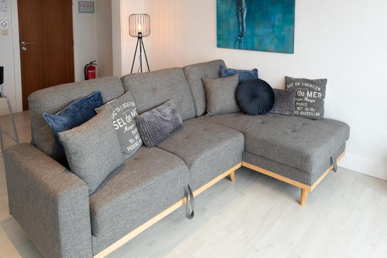 Modern appartement met uniek zeezicht Koksijde Buitenkant foto