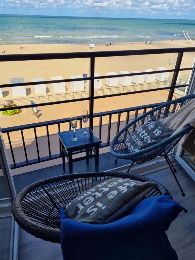 Modern appartement met uniek zeezicht Koksijde Buitenkant foto